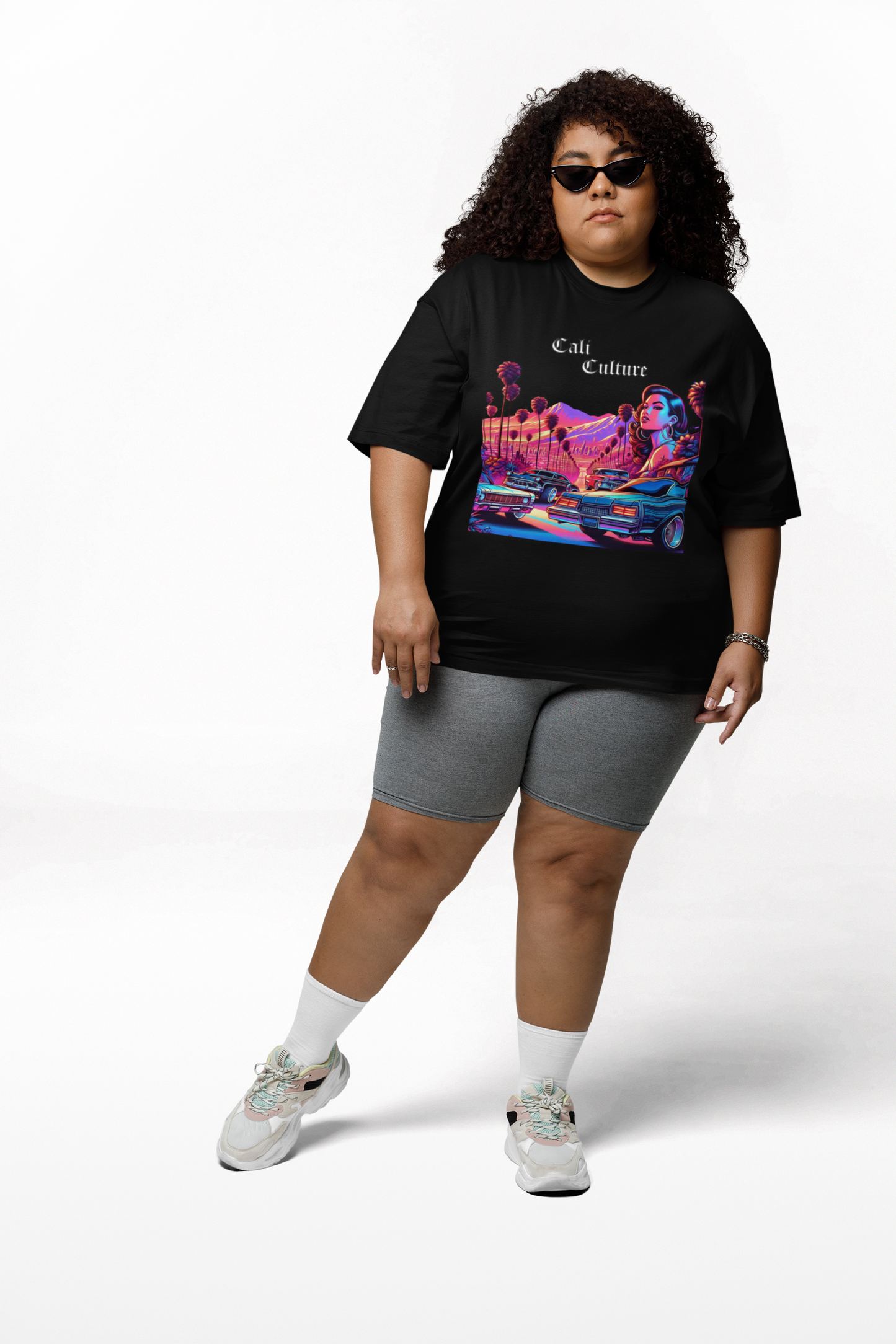 California Lowrider Love Tee, Chic Urban Fashion Shirt, Retro Car Enthusiast Top, Vintage West Coast Style Tshirt, Trendy Cali Streetwear
