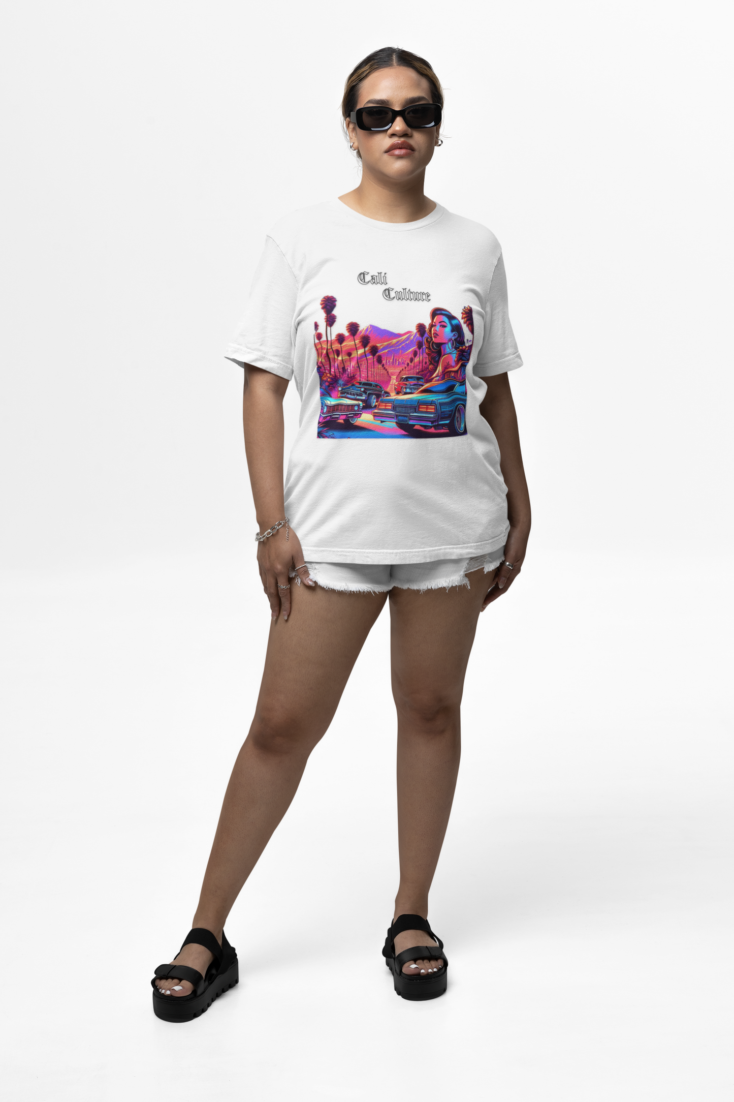 California Lowrider Love Tee, Chic Urban Fashion Shirt, Retro Car Enthusiast Top, Vintage West Coast Style Tshirt, Trendy Cali Streetwear